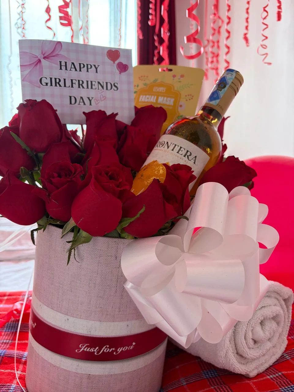 The Grand Gesture — Premium package